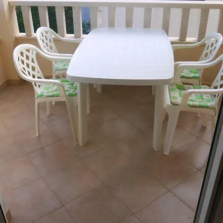 Apartment Vucica *
